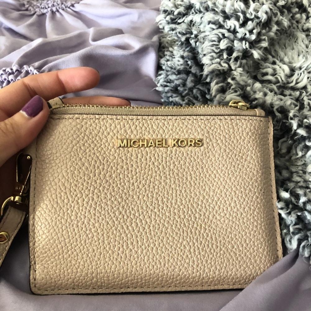 Light pink Michael Kors wallet